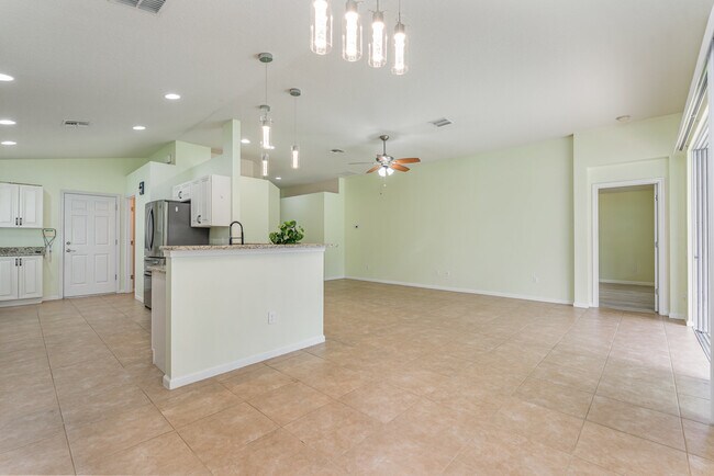 Vida de concepto abierto - 1322 Dittmer Cir SE