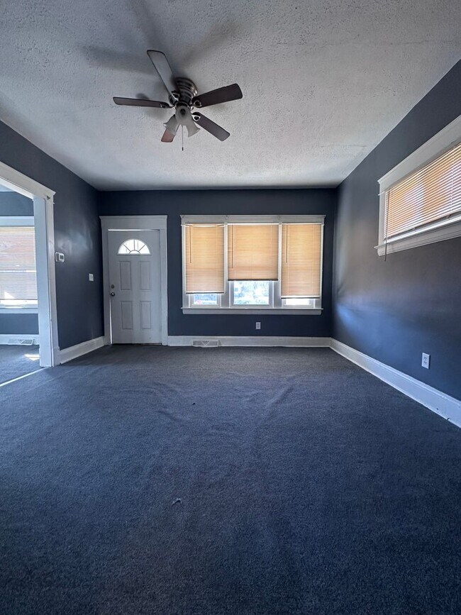 Foto del edificio - 12523 Forest Ave #1