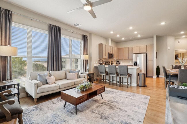 Foto del edificio - BDX at Capital Village