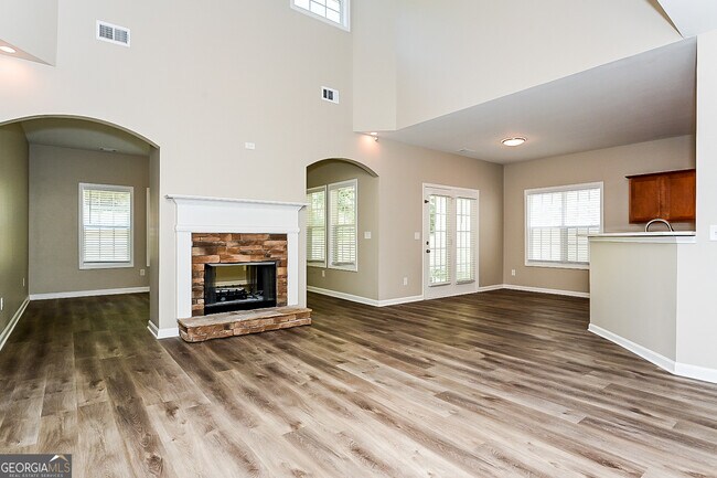 Building Photo - 514 Anglewood Trace