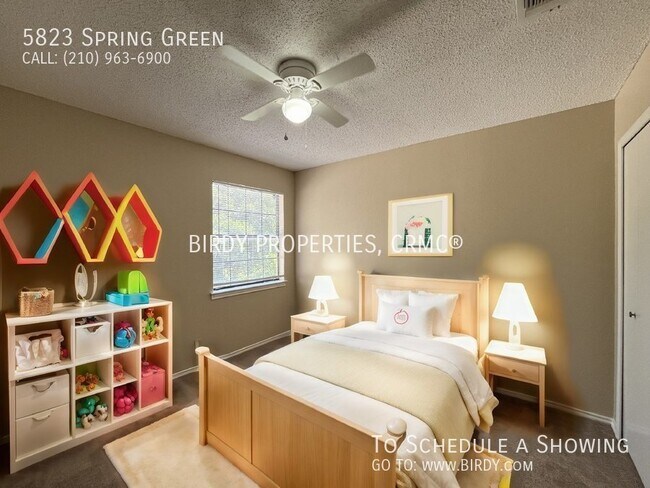 Building Photo - Two-Story Home in Spring Creek Forest with...