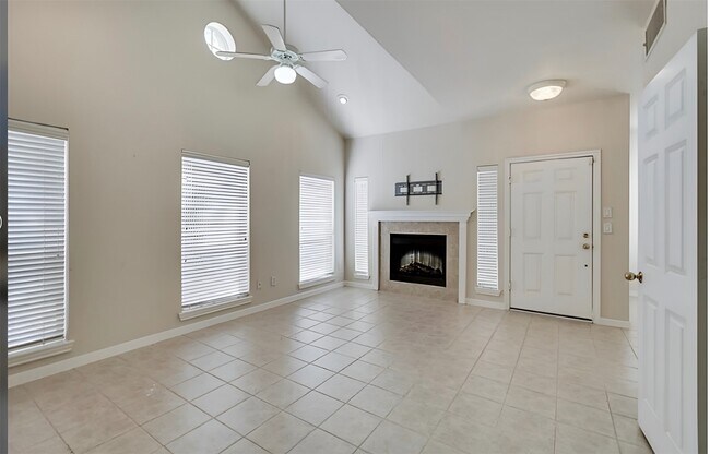 Building Photo - 12565 Piping Rock Dr