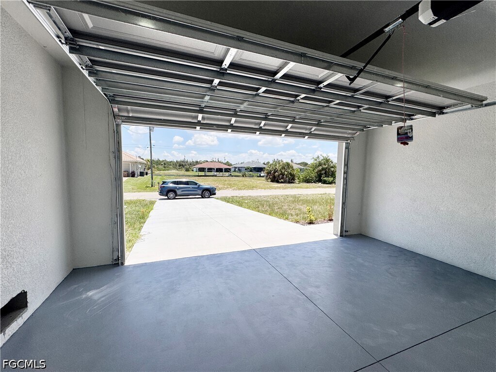 Building Photo - 3032 NW 41st Ave