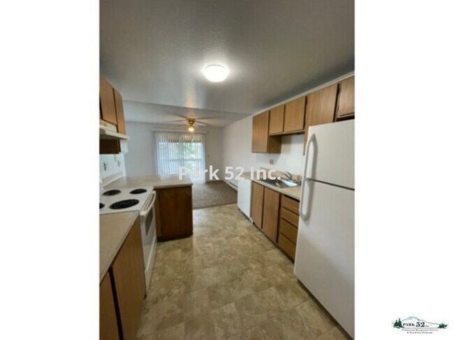 Building Photo - 5001 Orchard St W