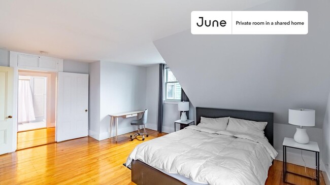 Building Photo - Private bedroom in 5 bed/2.5 bath Home