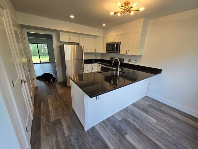 Building Photo - Charming 3BR Townhome in Durham