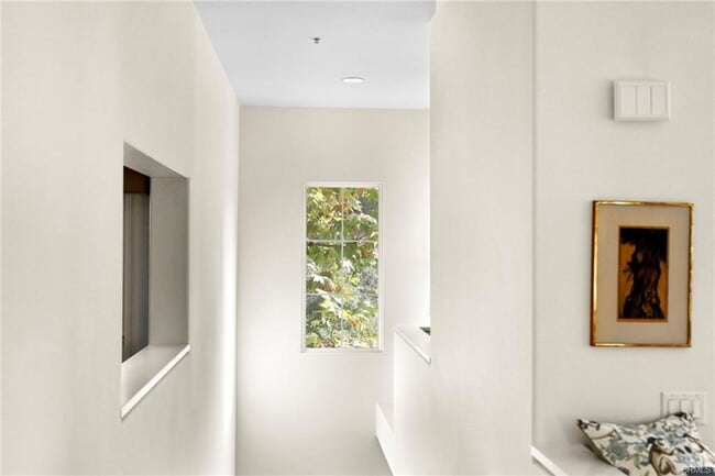 Building Photo - 4 Firenze Ct