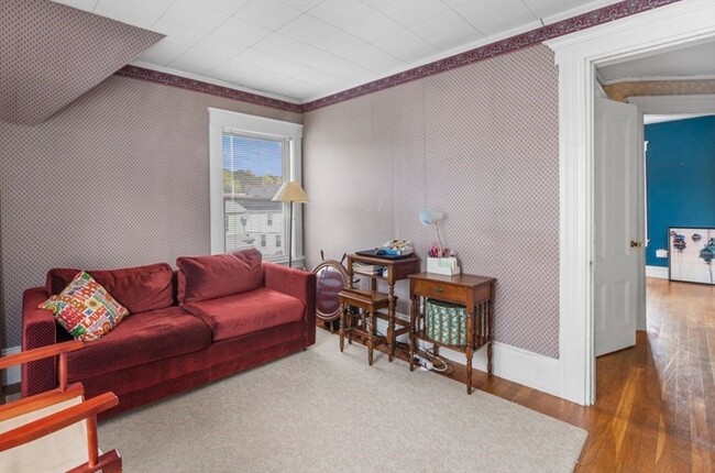 Building Photo - 12 Endicott St