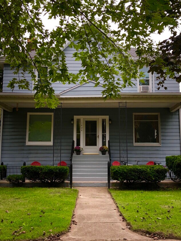 1424 S State St Unit 4, Saint Joseph, MI 49085 Apartments in Saint