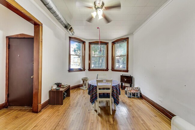 Foto del edificio - 2145 W Thomas St
