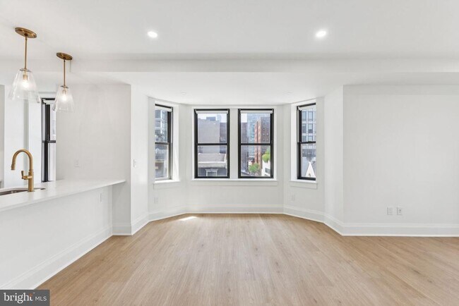Foto del edificio - 135 S 19th St