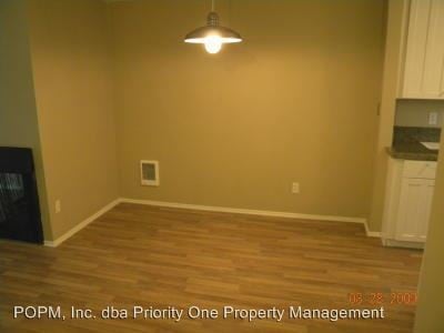 Building Photo - 1550 SE Lava Dr