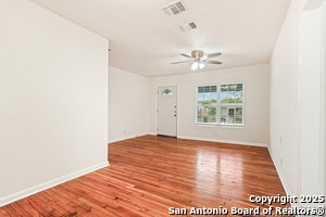 Foto del edificio - 123 Colton Dr