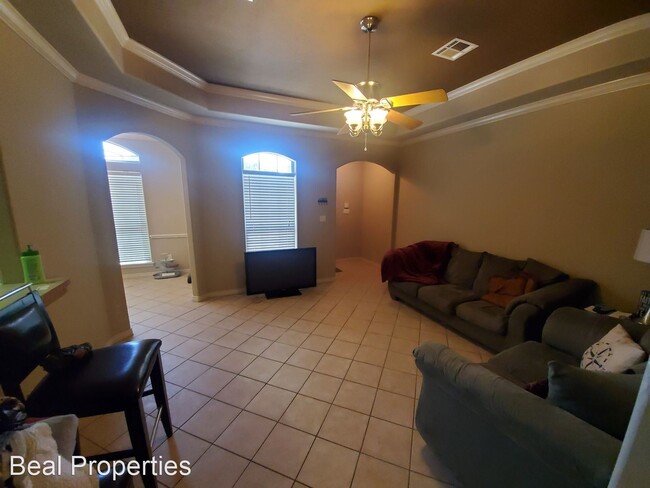 Building Photo - 3 br, 3 bath House - 3772 Oldenburg