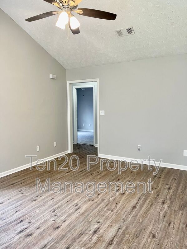 Foto del edificio - 2521 Lacey Oak Ct