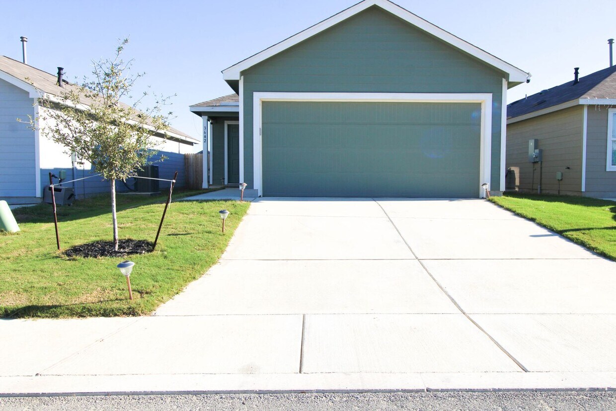 Foto principal - 3642 Millbrook Wy