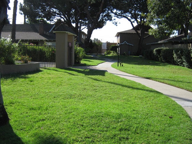 Foto del edificio - Knott Victoria Apartments, L.L.C.