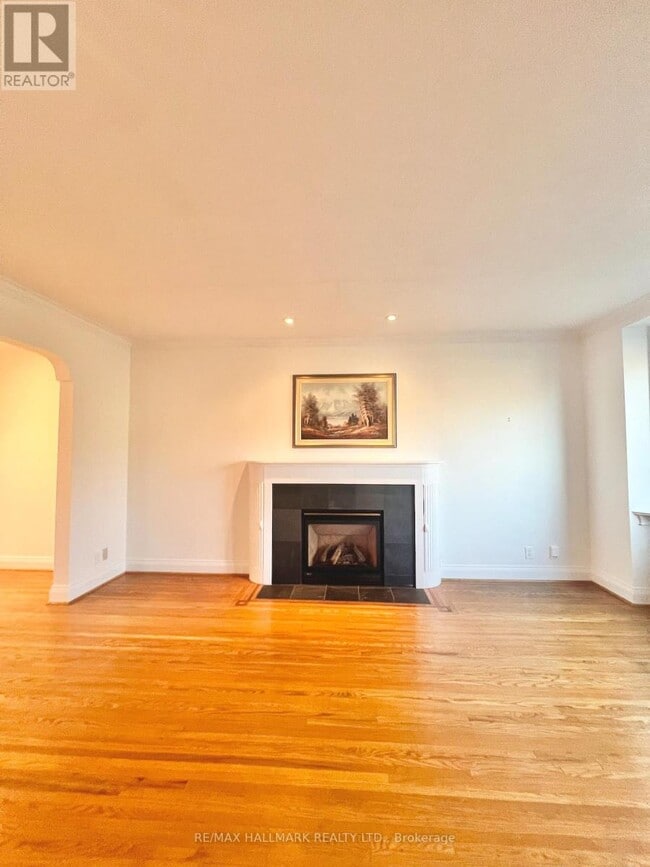 Building Photo - 59 Divadale Dr