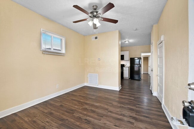 Building Photo - 2751 Alford Ave