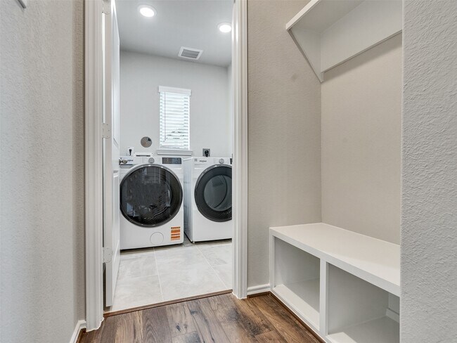 Foto del edificio - 12614 Nueces River Dr