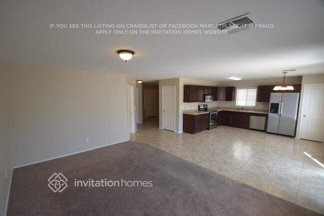 Building Photo - 13029 W Lisbon Ln