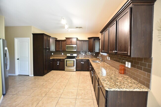 Foto del edificio - 7430 S 27th Way