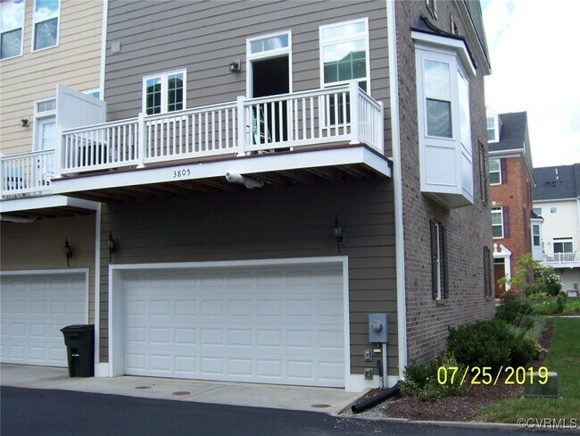 Foto del edificio - 3911 Fish Pond Ln