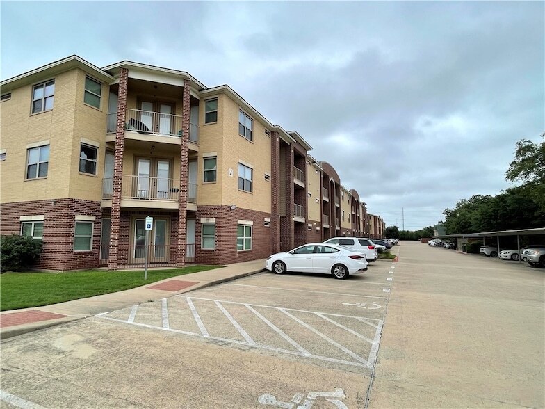 Photo - 1915 Dartmouth Street Unit 2016