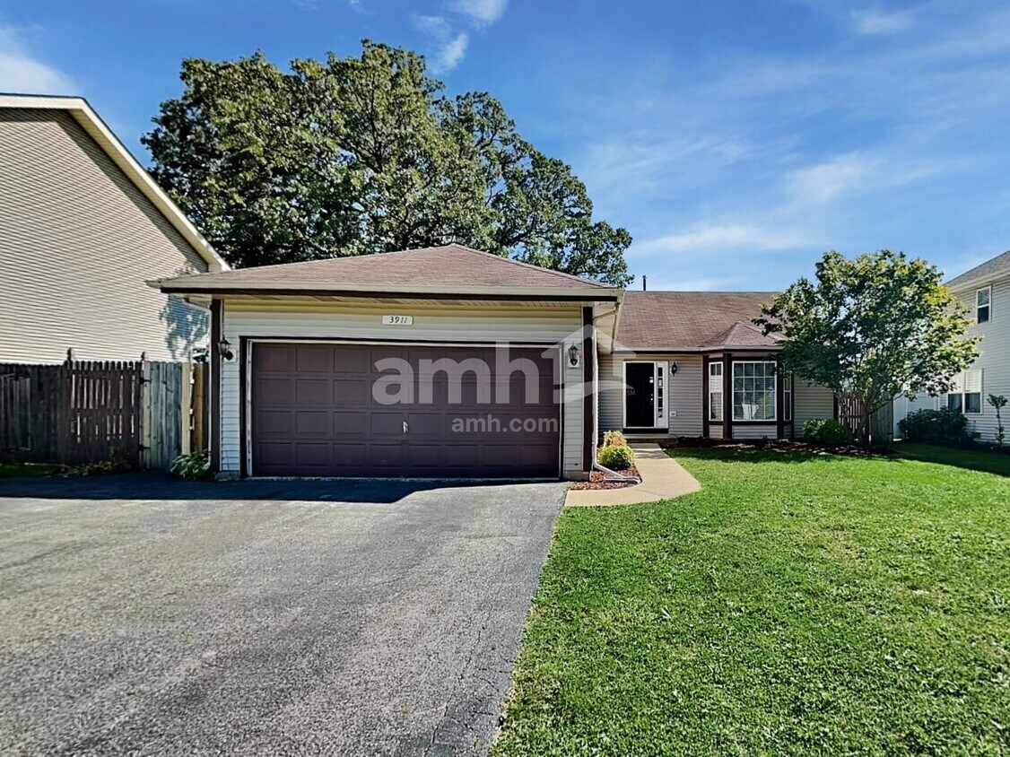Primary Photo - 3911 Brenton Dr