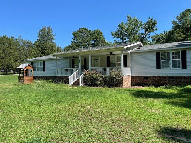 Building Photo - 1521 Hattie Rd