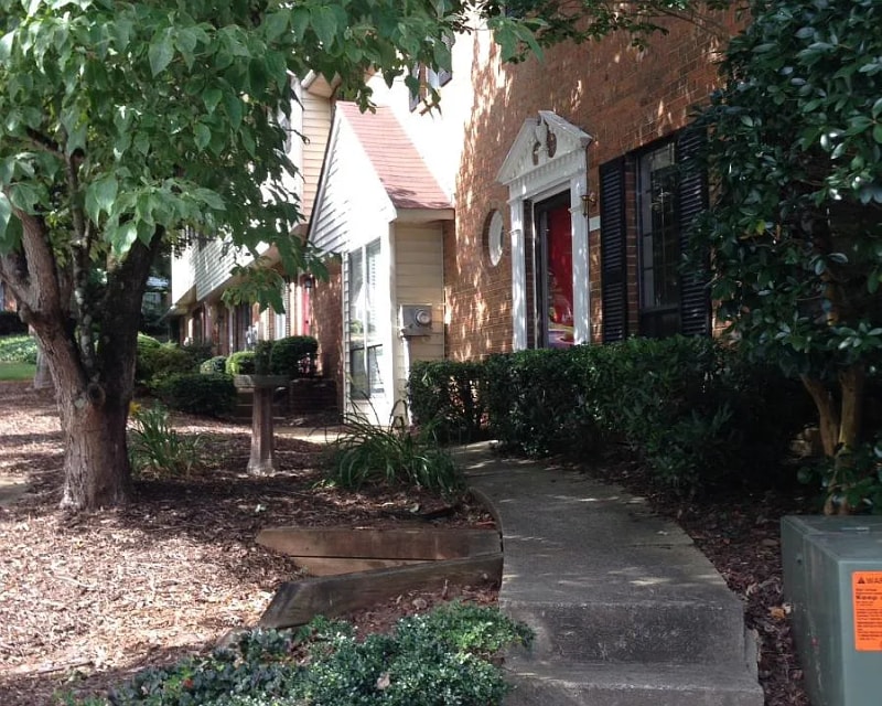 Foto principal - 1225 Jamestowne Trail