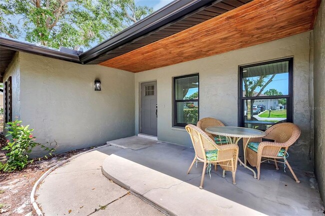Building Photo - 1959 Rolling Green Cir