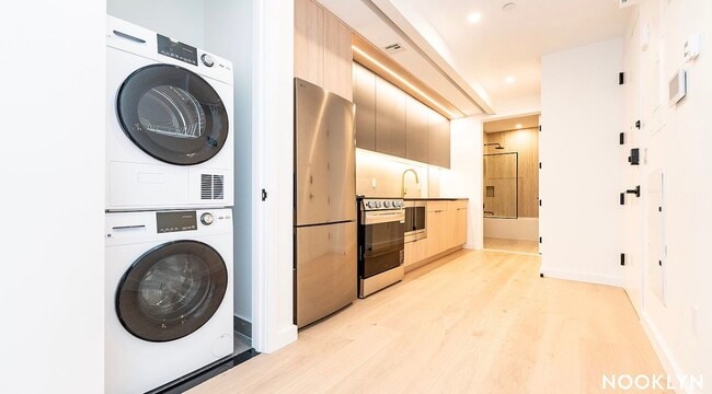 Building Photo - 88 Schermerhorn St