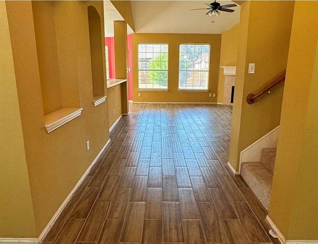 Foto del edificio - 5013 Goldenrod Dr