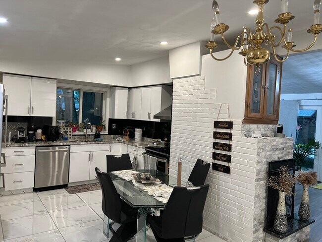 Foto del edificio - 15 Colgate Rd