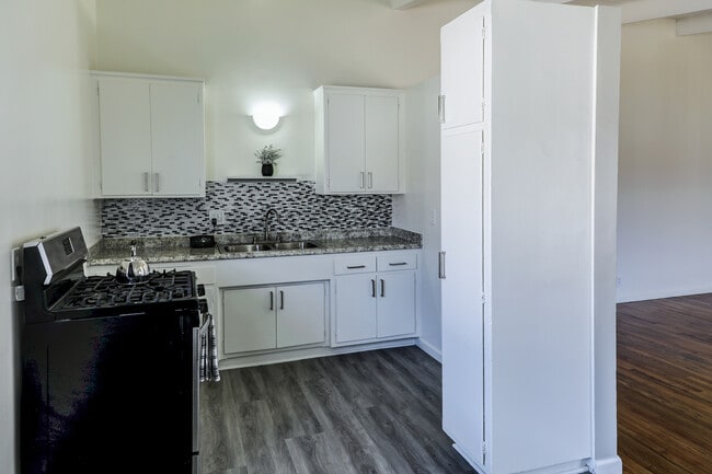 KITCHEN - Marine Terrace