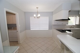 Building Photo - 1030 Montour Dr