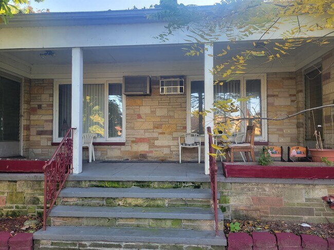 Foto del edificio - 17506 Nottingham Rd