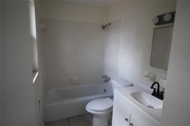 Foto del edificio - 920 Columbia Ave