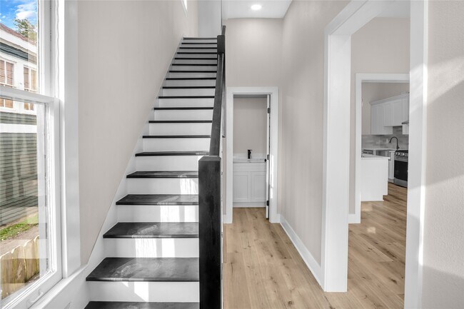 Foto del edificio - 614 11th St