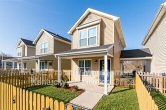 Building Photo - 3571 Arbor Dr