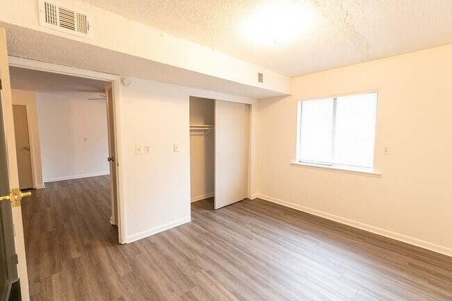 Building Photo - Pacolet, 1x1 Standard, PC 1x1 - S