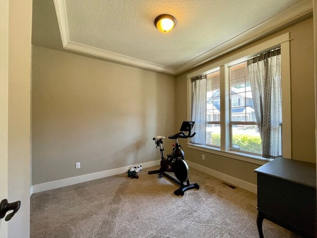 Building Photo - Charming Beaverton 4 Bed 2.5 Bath House - ...