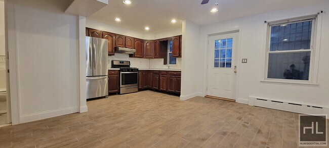 Building Photo - 412 73 STREET