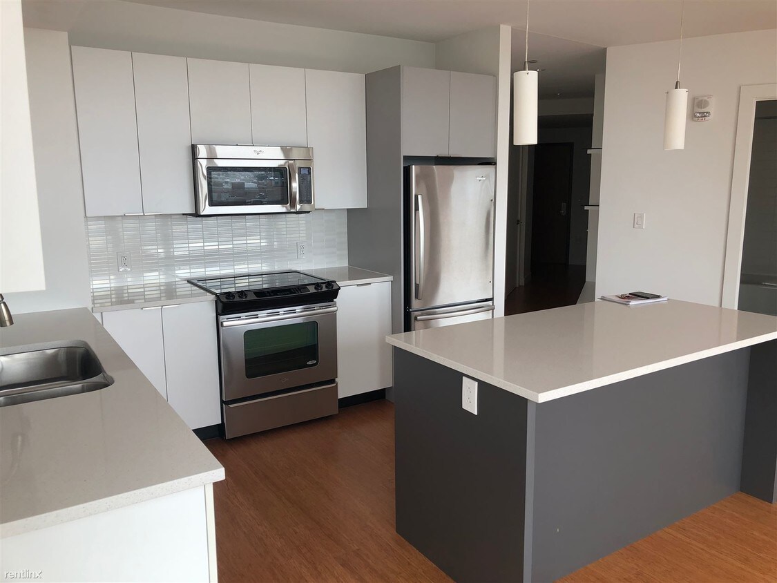 Foto principal - 100 Essex St