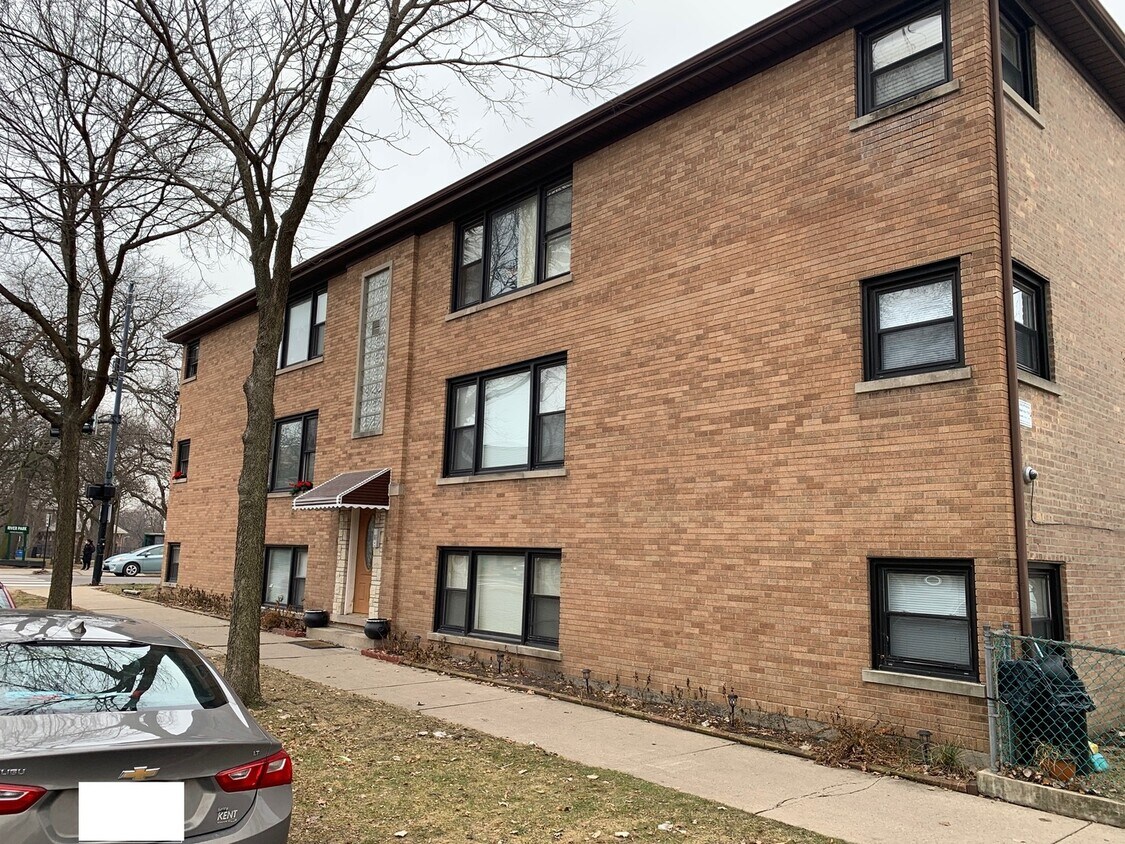 2900 W Foster Ave Unit 2S, Chicago, IL 60625 Condo for Rent in