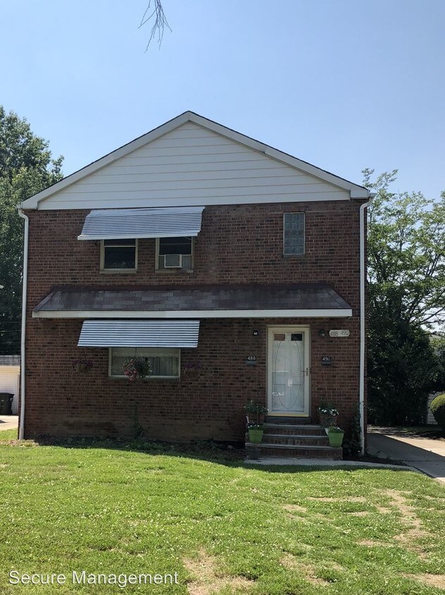 Primary Photo - 2 br, 1 bath House - 490 E222nd St.