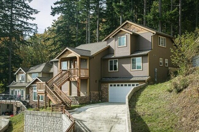 Foto del edificio - Newer Happy Valley Home – Easy Walk to WWU & Minutes from Downtown Bellingham