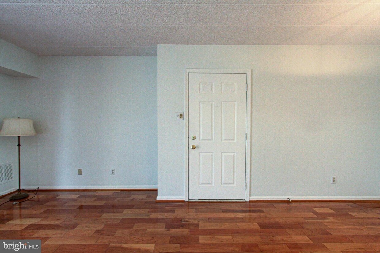 Foto principal - 93 Le Forge Ct