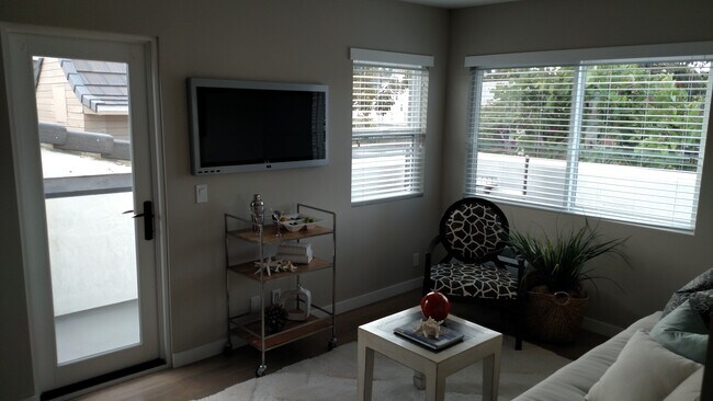 Foto del edificio - 3424 East Coast Hwy